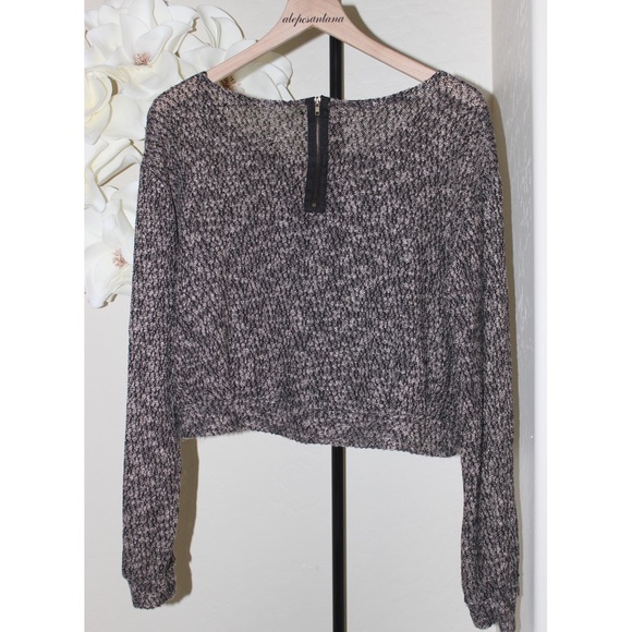 Foreign Exchange Crop Top Black - Cream - Picture 5 of 6